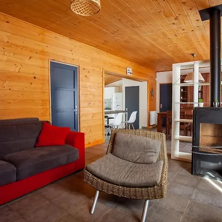 Petite Maison Avec Grand Jardin Clos * Bullion